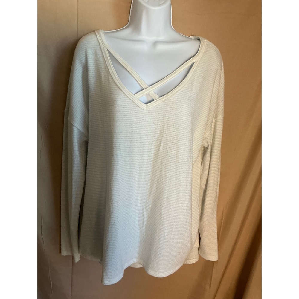 A New Day Top Womens Medium White Excellent Metallic Criss Cross V-Neck Striped